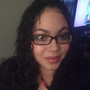 Meet your Posher, Deborah